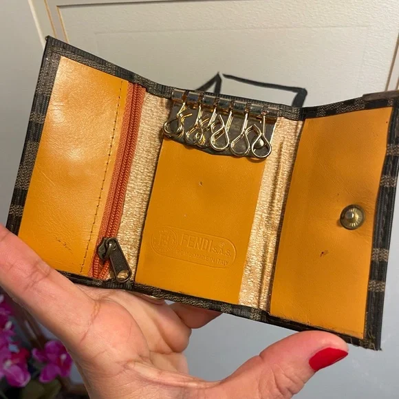 Vintage Fendi Brown Leather Zucca Six Hooks Key - Picture 8 of 10